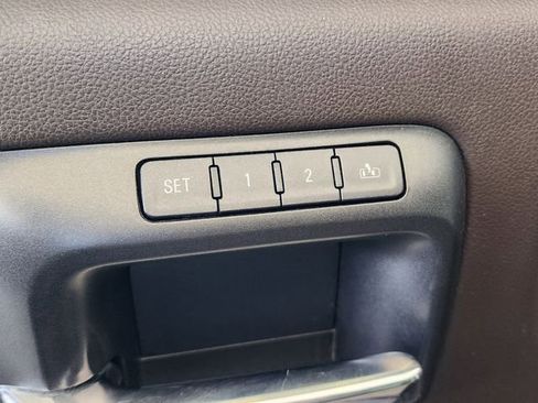 Used 2015 Chevrolet Silverado 1500 LTZ Z71 image 13