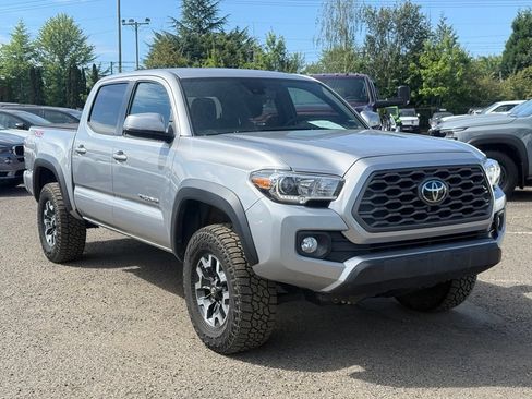 Used 2021 Toyota Tacoma TRD Off-Road w/ Technology Package AWD/4WD image 1