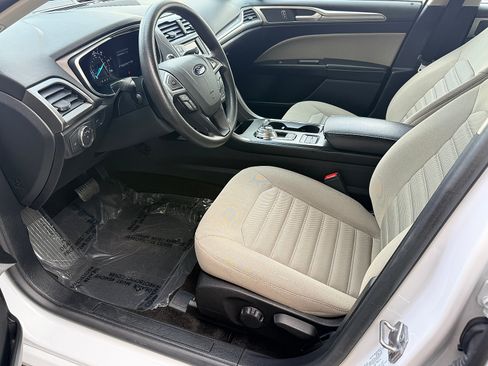 Used 2018 Ford Fusion S FWD image 29