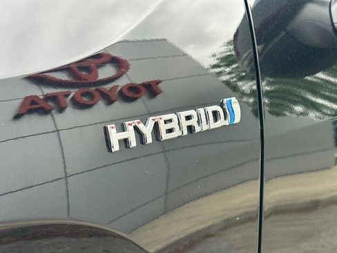 Certified 2019 Toyota RAV4 XLE w/ Convenience Package AWD/4WD image 9