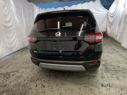 Used 2025 Honda Pilot EX-L image 7