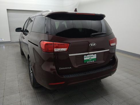 Used 2018 Kia Sedona SX FWD image 6