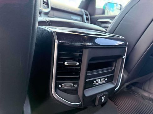 Used 2020 RAM 1500 Laramie w/ Sport Appearance Package AWD/4WD image 13