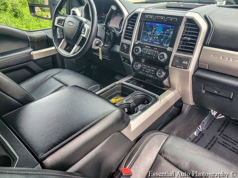 Used 2020 Ford F350 Lariat w/ Chrome Package AWD/4WD image 24