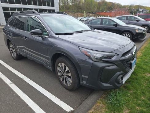 Used 2023 Subaru Outback Limited XT AWD/4WD image 4