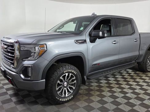 Used 2022 GMC Sierra 1500 AT4 w/ AT4 Carbonpro Edition AWD/4WD image 3