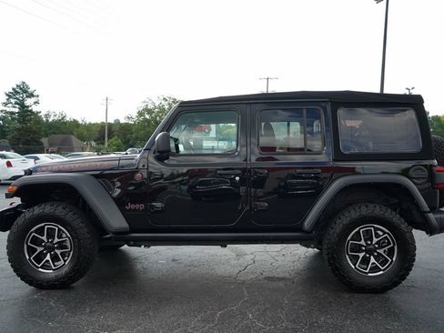 Used 2024 Jeep Wrangler Unlimited Rubicon w/ Technology Group AWD/4WD image 26