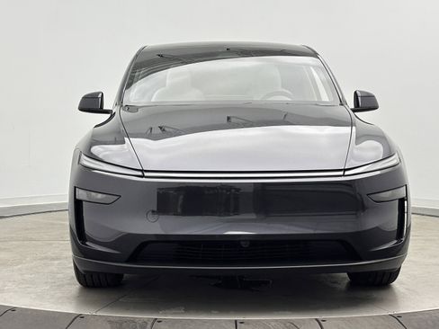 Used 2026 Tesla Model Y Long Range image 2