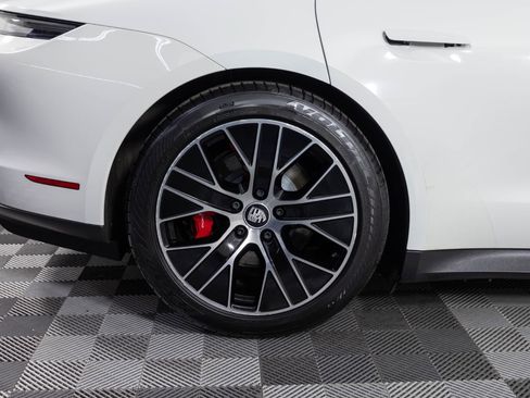 Used 2021 Porsche Taycan 4S image 45