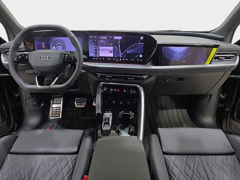New 2026 Audi SQ5 Premium Plus image 9