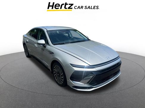 Used 2025 Hyundai Sonata SEL FWD image 1