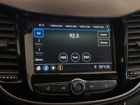 Used 2019 Chevrolet Trax LT w/ LT Convenience Package AWD/4WD image 18