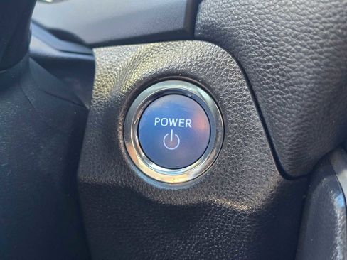 Used 2022 Toyota RAV4 XLE image 34