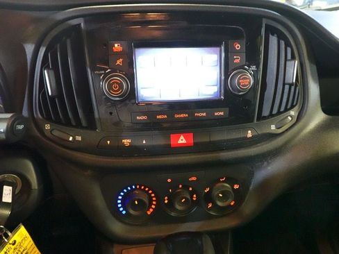 Used 2022 RAM ProMaster City Tradesman FWD image 21