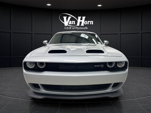 Used 2019 Dodge Challenger SRT Hellcat Redeye RWD image 2
