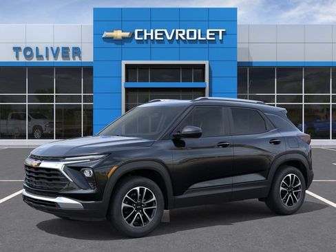New 2026 Chevrolet TrailBlazer LT w/ Convenience Package FWD image 2