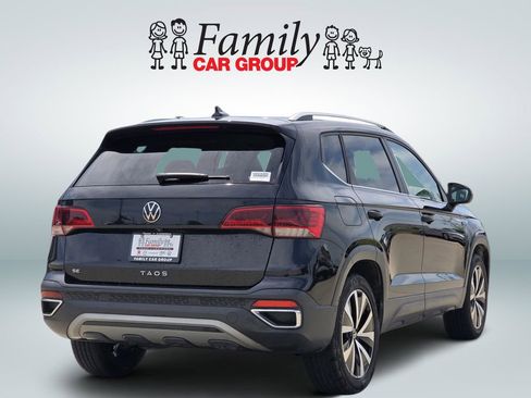 Used 2023 Volkswagen Taos SE FWD image 4