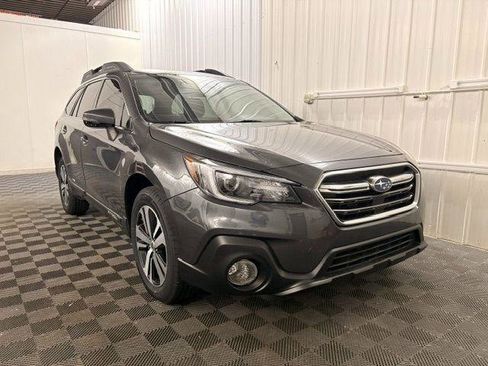Used 2019 Subaru Outback 3.6R Limited AWD/4WD image 23