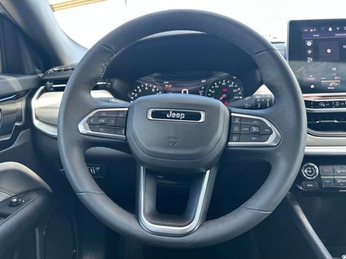 Used 2025 Jeep Compass Limited AWD/4WD image 20