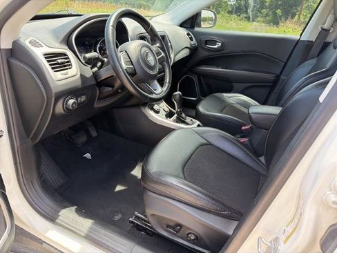 Used 2021 Jeep Compass Latitude w/ Convenience Group AWD/4WD image 15