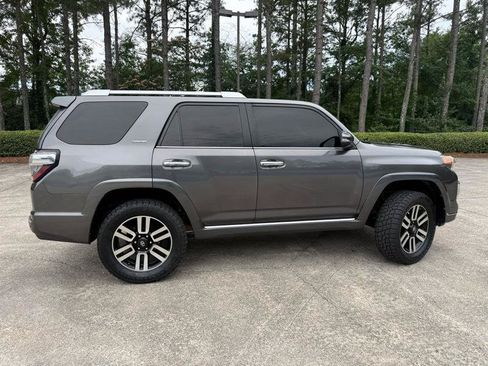 Used 2016 Toyota 4Runner Limited AWD/4WD image 7