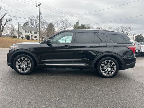 Used 2025 Ford Explorer Platinum image 6