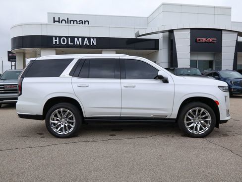 Used 2023 Cadillac Escalade Premium Luxury w/ LPO, Radiant Package AWD/4WD image 2