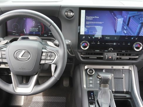 Certified 2025 Lexus GX 550 AWD/4WD image 30