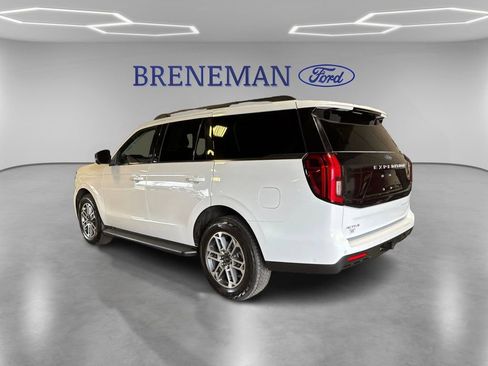 Certified 2025 Ford Expedition Active AWD/4WD image 8
