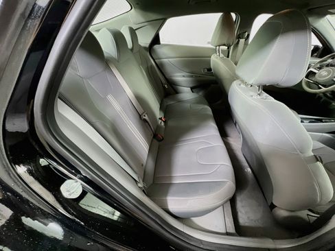 Used 2023 Hyundai Elantra SEL w/ Convenience Package FWD image 26