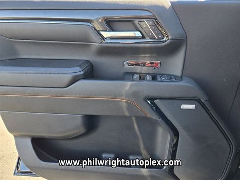 Used 2024 GMC Sierra 1500 AT4 w/ Technology Package image 30