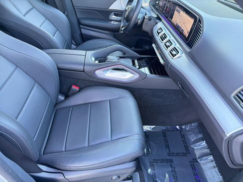 Used 2025 Mercedes-Benz GLE 350 4MATIC image 31