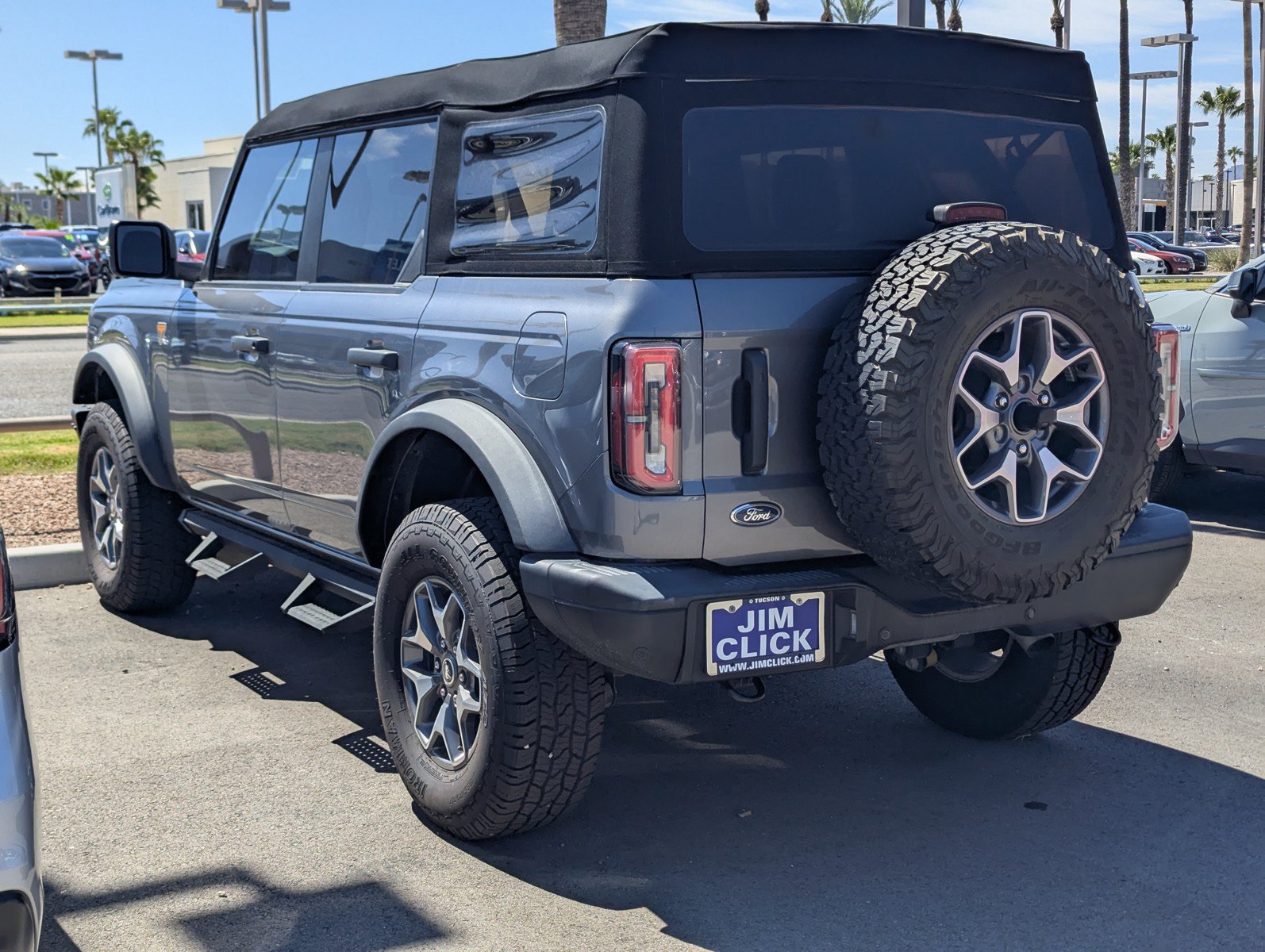 Used 2023 Ford Bronco Badlands AWD/4WD image 4