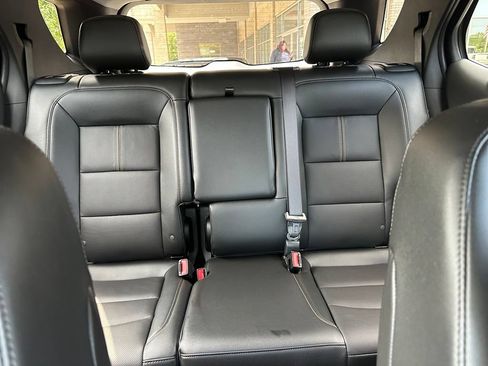 Used 2024 Chevrolet Equinox Premier FWD image 19
