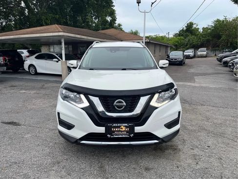 Used 2019 Nissan Rogue SV AWD/4WD image 2