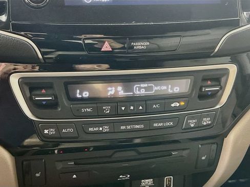 Used 2022 Honda Pilot Touring image 23