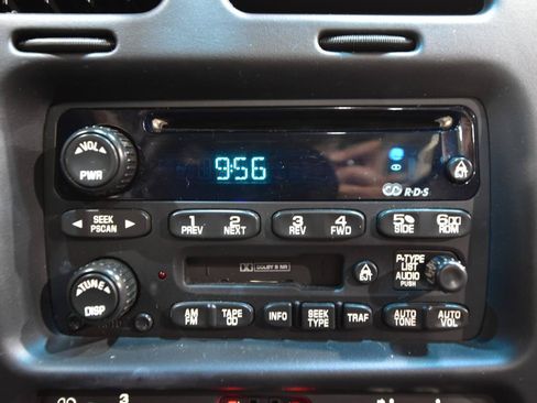 Used 2001 Chevrolet Monte Carlo SS w/ Preferred Equipment Group FWD image 19