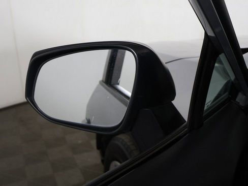 Used 2021 Toyota RAV4 LE image 28