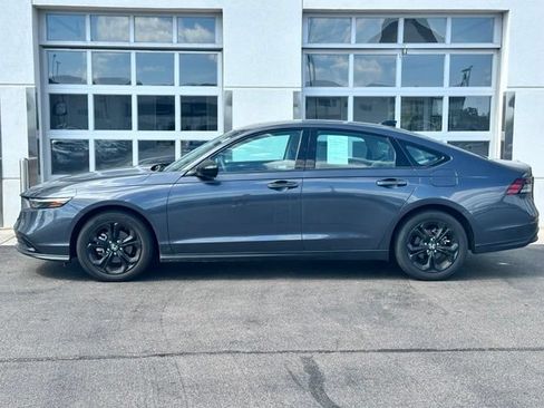 Used 2025 Honda Accord SE image 3