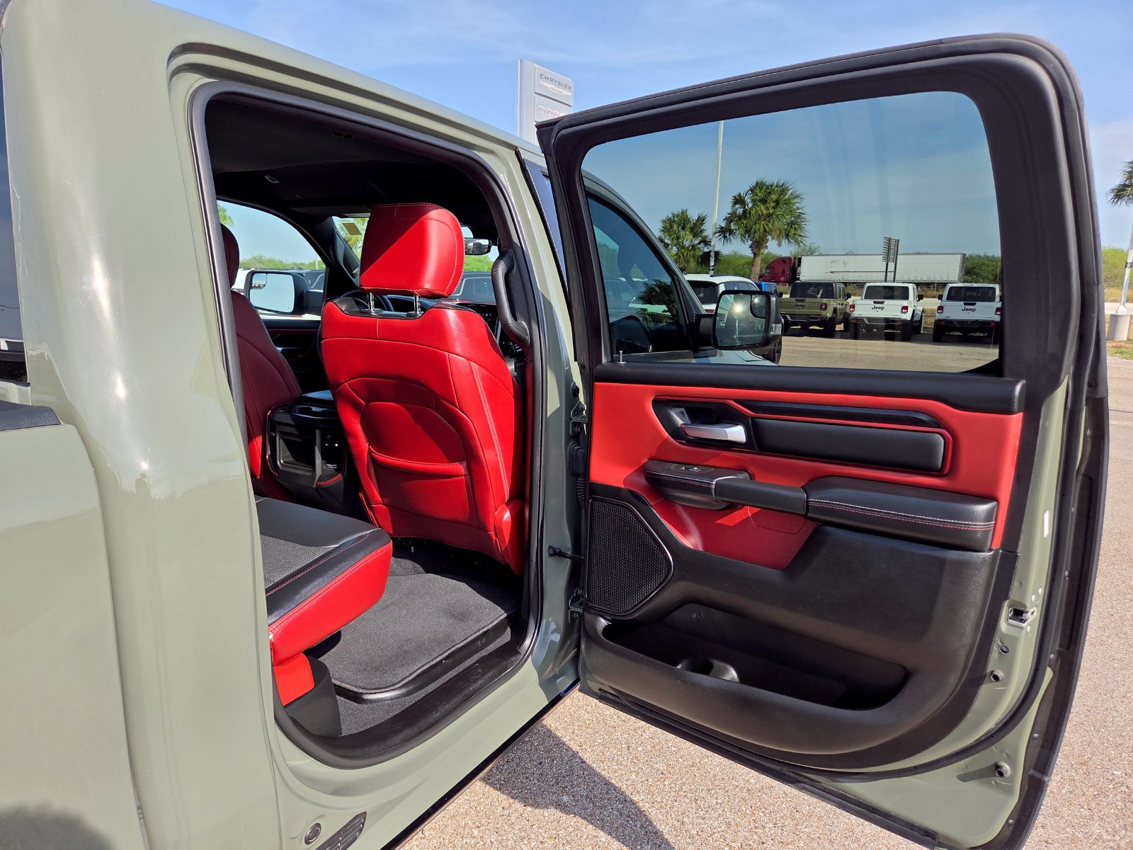 Used 2026 RAM 1500 Rebel w/ Rebel Level 1 Equipment Group AWD/4WD image 19