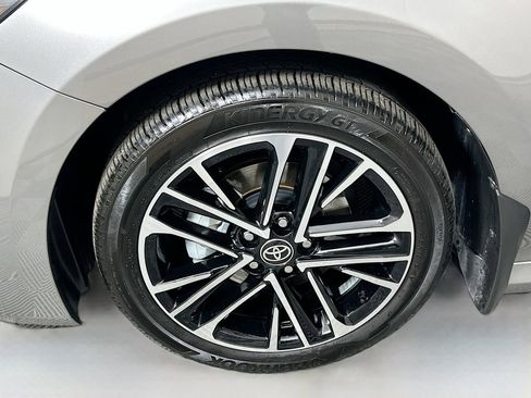 Used 2025 Toyota Camry XLE image 30