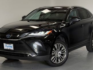 Used 2024 Toyota Venza XLE AWD/4WD video 1