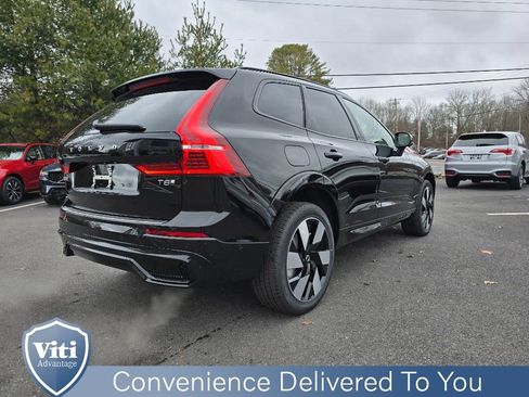 Used 2025 Volvo XC60 T8 Plus w/ Protection Package Premier AWD/4WD image 8