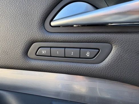 Used 2024 Cadillac XT4 Premium Luxury image 26
