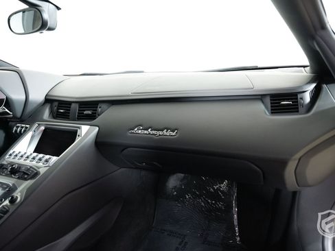 Used 2014 Lamborghini Aventador LP 700-4 image 37