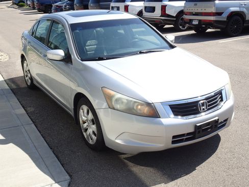 Used 2009 Honda Accord EX-L image 10