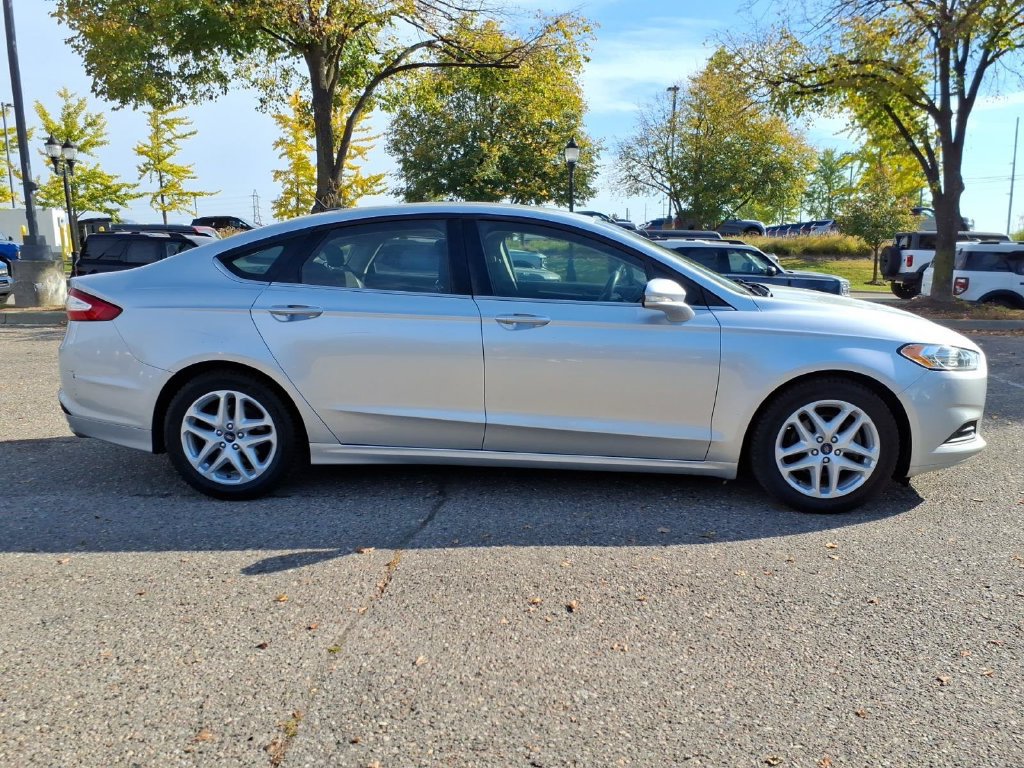Used 2014 Ford Fusion SE FWD image 6