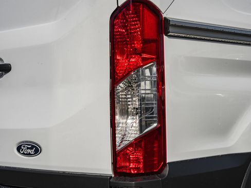 New 2026 Ford Transit 250 Low Roof w/ Load Area Protection Package RWD image 7