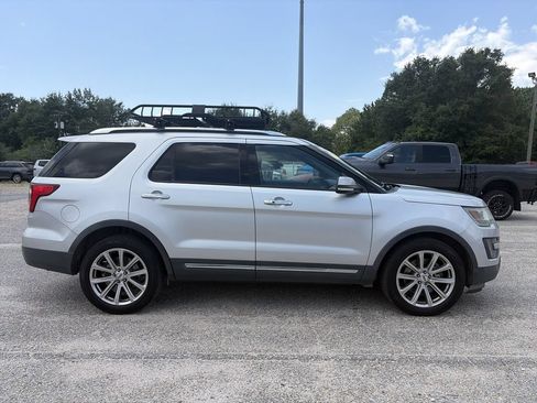 Used 2016 Ford Explorer Limited AWD/4WD image 7