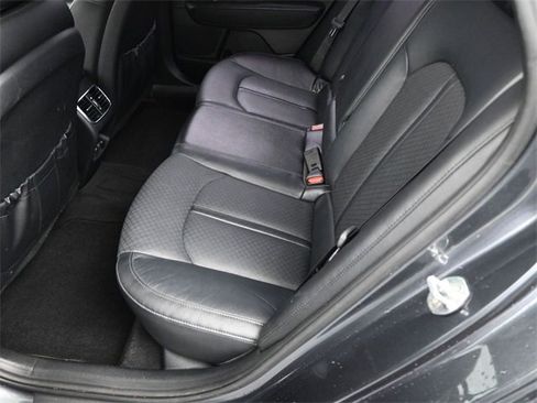 Used 2020 Kia Optima Premium image 29